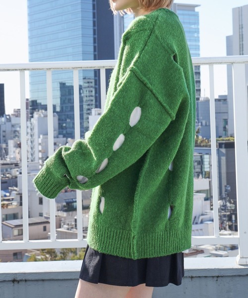 PBLIM（ページボーイリム）の「PAGEBOYLIM/カットアウトルーズニット（ニット/セーター・レディース・グリーン/オフホワイト/ブラック・FREE）」の3枚目の写真