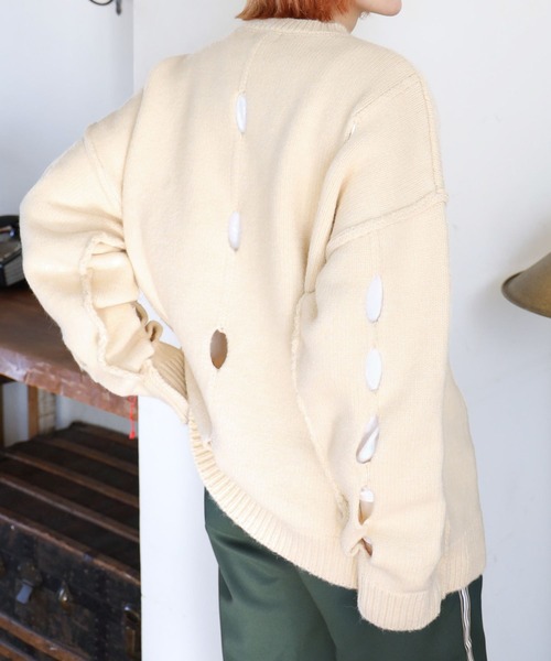 PBLIM（ページボーイリム）の「PAGEBOYLIM/カットアウトルーズニット（ニット/セーター・レディース・グリーン/オフホワイト/ブラック・FREE）」の14枚目の写真