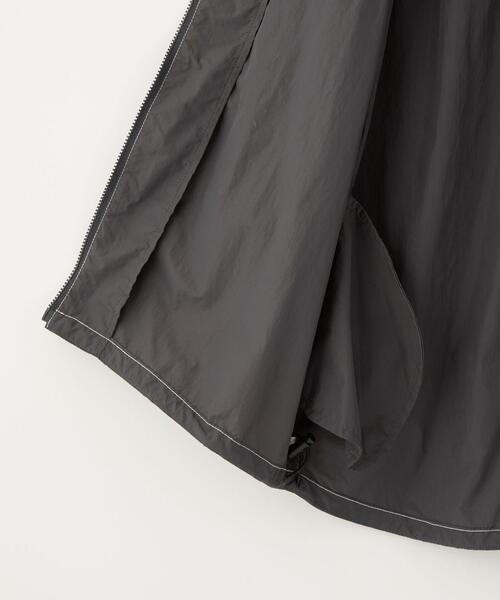 green label relaxing（グリーンレーベルリラクシング）の「TJ シースルー マウンテンパーカー 140-160cm -撥水-（マウンテンパーカー・キッズ・オフホワイト/ダークグレー・M(140-150cm)/L(160cm)）」の11枚目の写真