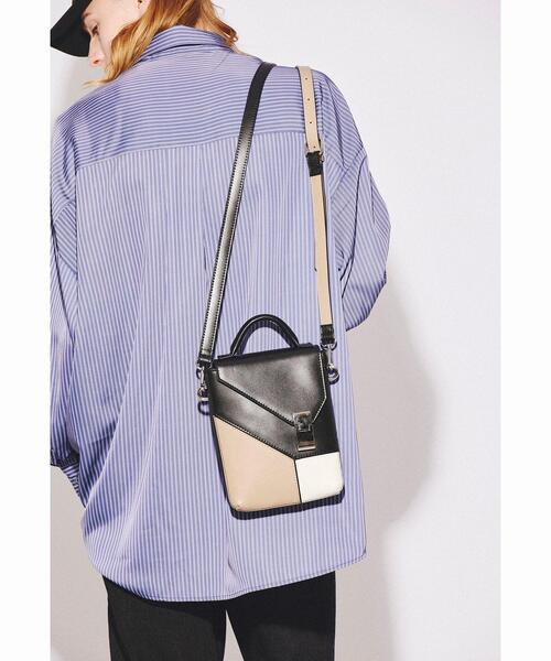 tk.TAKEO KIKUCHI（ティーケータケオキクチ）の「◆ハンドルフラップミニショルダーバッグ（ショルダーバッグ・メンズ・グリーン/ブラック系/ブラック/ブラック系5/ブラック系4・00）」の3枚目の写真