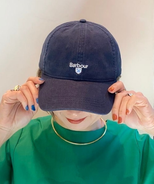 Barbour(バブアー)の「Barbour / コットン ロゴ ベースボールキャップ(ハット・メンズ・チャコールグレー/ブラック/ネイビー/ベージュ・ONE SIZE)」の4枚目の写真