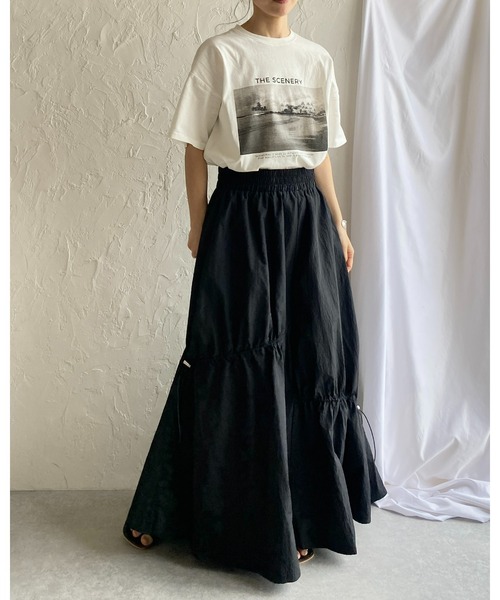 She's Closet(シーズクローゼット)の「Aラインボリュームフレアシャーリングドロストティアードロングスカート(スカート・レディース・アイボリー/オリーブ/ブラック・FREE)」の11枚目の写真
