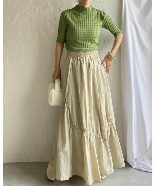She's Closet(シーズクローゼット)の「Aラインボリュームフレアシャーリングドロストティアードロングスカート(スカート・レディース・アイボリー/オリーブ/ブラック・FREE)」の14枚目の写真