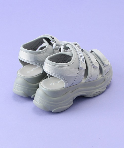 LOVETOXIC（ラブトキシック）の「厚底スポーツサンダル（スニーカー・キッズ・ライトグレー/ブラック/オフホワイト・S/M/L）」の7枚目の写真