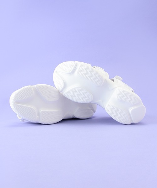 LOVETOXIC（ラブトキシック）の「厚底スポーツサンダル（スニーカー・キッズ・ライトグレー/ブラック/オフホワイト・S/M/L）」の13枚目の写真