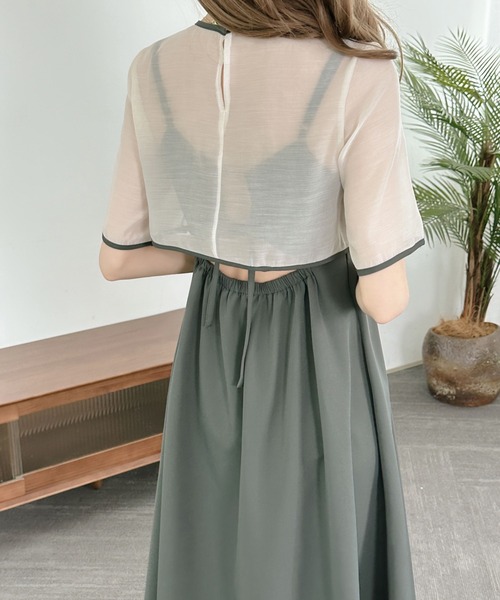 ECLIN（エクラン）の「【２点セット】シアーブラウス＆バックリボンキャミソールワンピース（ワンピース・レディース・ブルー/ブラック/カーキ/ダークブラウン・M/L）」の5枚目の写真