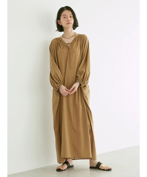 AMERICAN HOLIC（アメリカンホリック）の「スキッパーシアーワンピース（ワンピース・レディース・その他14/ベージュ/ブラック・M/L）」の4枚目の写真