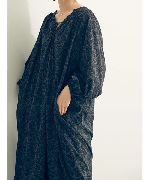 AMERICAN HOLIC（アメリカンホリック）の「スキッパーシアーワンピース（ワンピース・レディース・その他14/ベージュ/ブラック・M/L）」の10枚目の写真