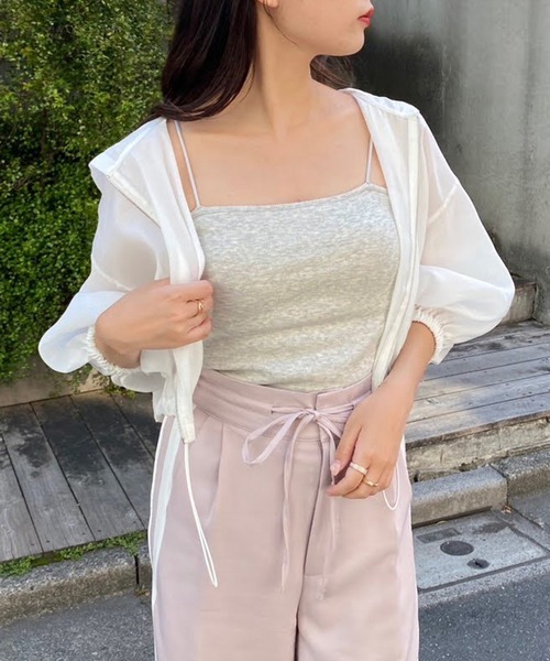 one after another NICE CLAUP（ワンアフターアナザーナイスクラップ）の「カップ付きシンプルキャミソール（キャミソール・レディース・オフホワイト/ホワイト×ブラック/ライトピンク/オートミール・FREE）」の9枚目の写真