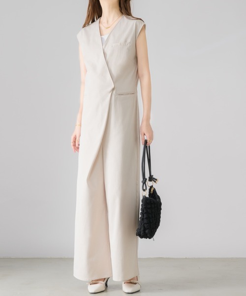 NEUNA（ヌナ）の「ノースリシンプルオールインワン/サロペット（サロペット/オーバーオール・レディース・アイボリー/ブラック・SMALL/MEDIUM/LARGE）」の10枚目の写真