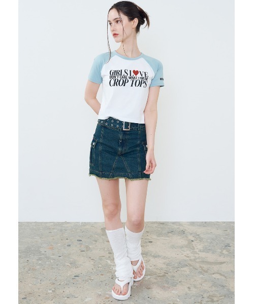 FANCY CLUB(ファンシークラブ)の「A'GEM/9 × .kom『 FANCY CLUB/ファンシークラブ』 COMELY RAGLAN TEE/カムリーラグラン 半袖カットソー(Tシャツ/カットソー・レディース・ブラック/ブルー・FREE)」の10枚目の写真