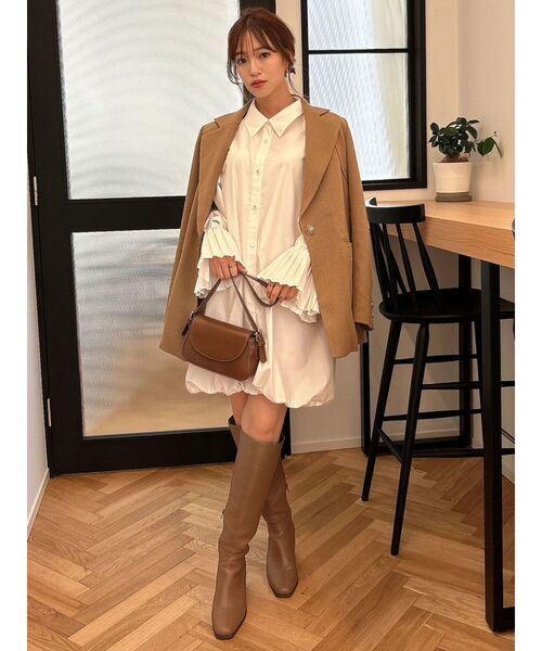 dazzlin（ダズリン）の「プリーツカフスバルーンシャツワンピース（ワンピース・レディース・ベージュ/グレー/オフホワイト・FREE）」の7枚目の写真