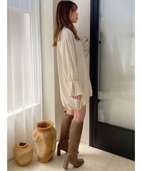 dazzlin（ダズリン）の「プリーツカフスバルーンシャツワンピース（ワンピース・レディース・ベージュ/グレー/オフホワイト・FREE）」の20枚目の写真