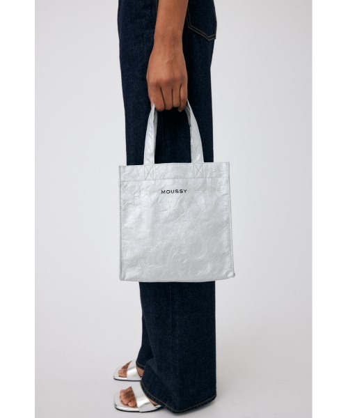MOUSSY（マウジー）の「PAPER LIKE SHOPPERS バッグ（ハンドバッグ・レディース・ベージュ/シルバー・FREE）」の16枚目の写真