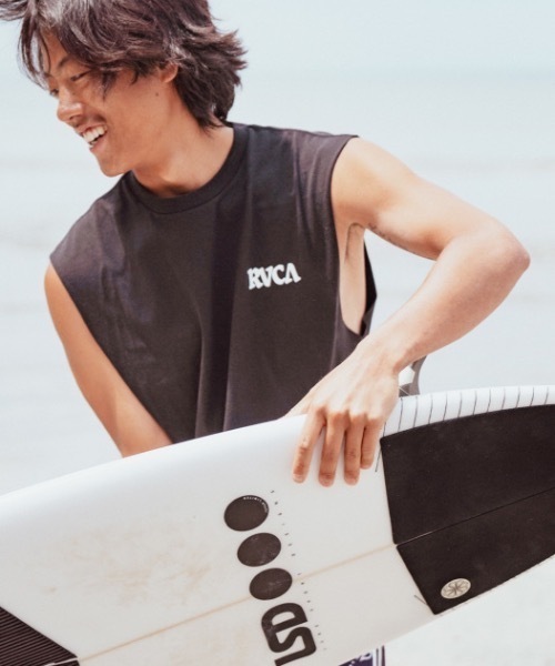 RVCA(ルーカ)の「RVCA メンズ 【AZUL】 RVCA X AZUL SLEECELE タンクトップ【2023年夏モデル】/ルーカ×アズールコラボレーションバックプリントノースリーブタンクトップ(タンクトップ・メンズ・ホワイト/ブラック・FREE)」の13枚目の写真