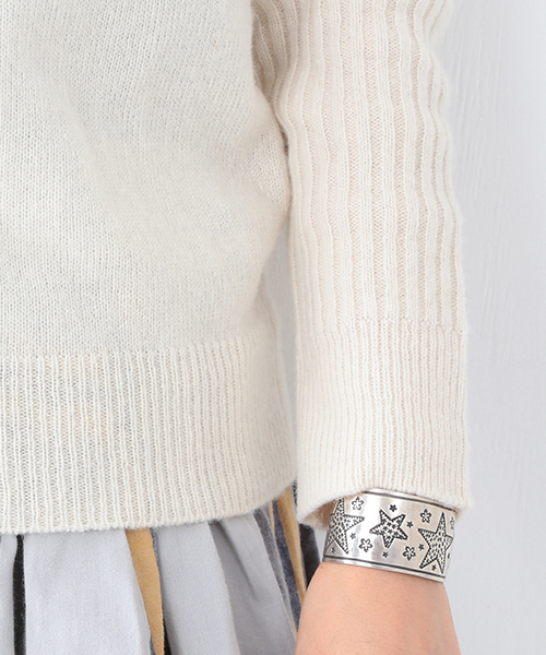 BEAMS BOY(ビームスボーイ)の「BEAMS BOY / 5ゲージ エリ袖リブ タートルネック(ニット/セーター・レディース・グレー/ブラウン/ナチュラル・ONE SIZE)」の11枚目の写真