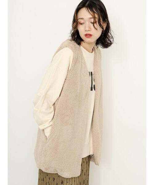 Samansa Mos2 blue（サマンサモスモスブルー）の「ファーベスト（ベスト・レディース・チャコールグレー/モカ/ベージュ・F）」の3枚目の写真