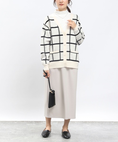 GLOBAL WORK Smile Seed Store（グローバルワーク スマイルシードストア）の「ジャガード柄Ｖカーデ/908047（カーディガン/ボレロ・レディース・グレー系その他7/ホワイト系その他7/ダークグレー・LARGE/MEDIUM/SMALL/X-LARGE）」の5枚目の写真