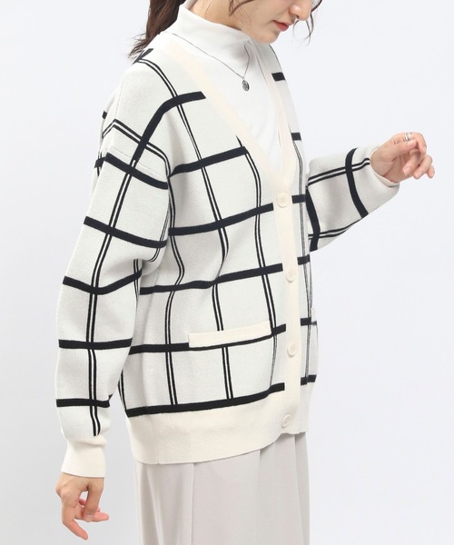 GLOBAL WORK Smile Seed Store（グローバルワーク スマイルシードストア）の「ジャガード柄Ｖカーデ/908047（カーディガン/ボレロ・レディース・グレー系その他7/ホワイト系その他7/ダークグレー・LARGE/MEDIUM/SMALL/X-LARGE）」の8枚目の写真