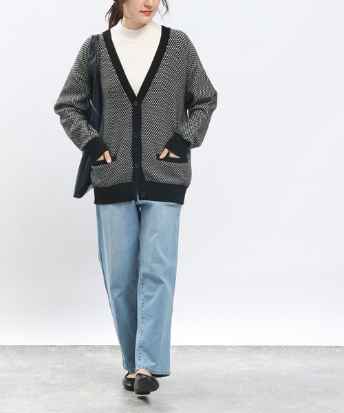 GLOBAL WORK Smile Seed Store（グローバルワーク スマイルシードストア）の「ジャガード柄Ｖカーデ/908047（カーディガン/ボレロ・レディース・グレー系その他7/ホワイト系その他7/ダークグレー・LARGE/MEDIUM/SMALL/X-LARGE）」の10枚目の写真