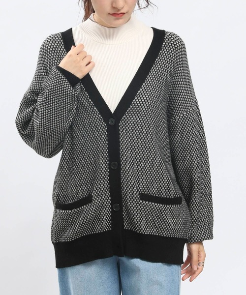 GLOBAL WORK Smile Seed Store（グローバルワーク スマイルシードストア）の「ジャガード柄Ｖカーデ/908047（カーディガン/ボレロ・レディース・グレー系その他7/ホワイト系その他7/ダークグレー・LARGE/MEDIUM/SMALL/X-LARGE）」の13枚目の写真