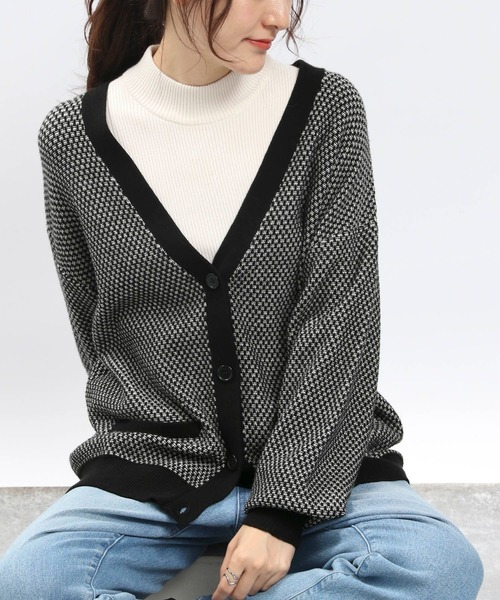 GLOBAL WORK Smile Seed Store（グローバルワーク スマイルシードストア）の「ジャガード柄Ｖカーデ/908047（カーディガン/ボレロ・レディース・グレー系その他7/ホワイト系その他7/ダークグレー・LARGE/MEDIUM/SMALL/X-LARGE）」の15枚目の写真