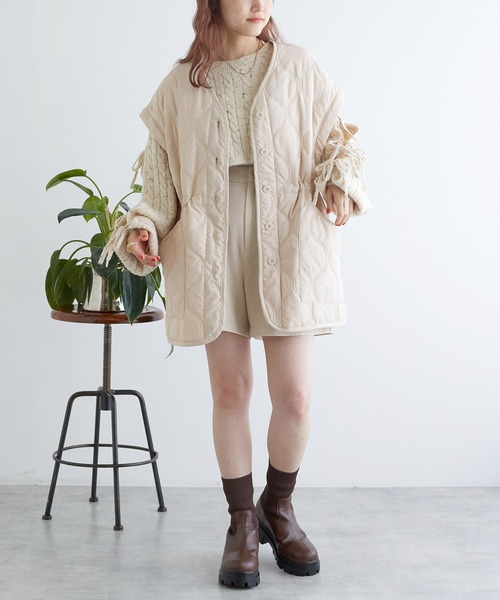 w closet(ダブルクローゼット)の「【2WAY】ひょうたんキルティングジャケット(ノーカラージャケット・レディース・カーキ/キナリ/チェック/ブラック・FREE)」の15枚目の写真