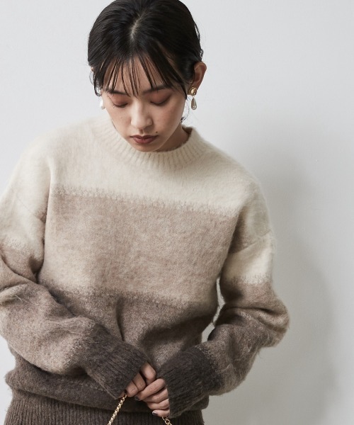 CHIC STYLE（シックスタイル）の「＜大きいサイズ＞グラデーションニットプルオーバー シックスタイル（ニット/セーター・レディース・グレー系/ブラウン系・L/LL/3L/4L/5L）」の2枚目の写真