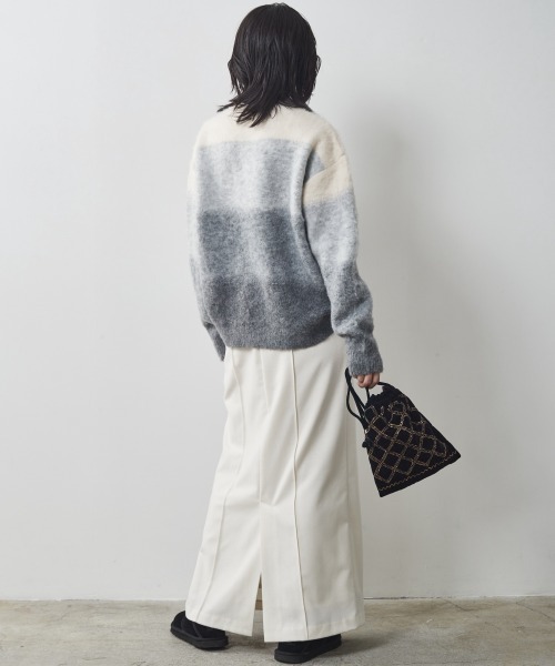 CHIC STYLE（シックスタイル）の「＜大きいサイズ＞グラデーションニットプルオーバー シックスタイル（ニット/セーター・レディース・グレー系/ブラウン系・L/LL/3L/4L/5L）」の16枚目の写真