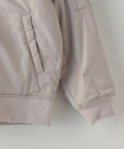 SHIPS（シップス）の「SHIPS KIDS:145～160cm / MA-1 キルティング フード ジャケット（MA-1・キッズ・ライトグレー/オリーブ・M/160/S/145）」の7枚目の写真