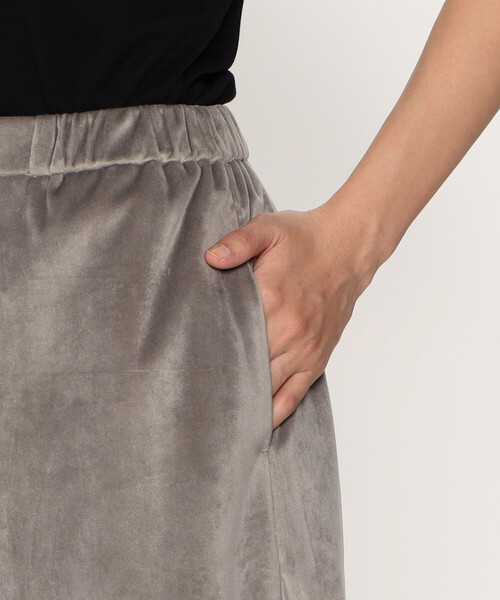 COMME CA ISM(コムサイズム)の「ベロア ワイドパンツ(その他パンツ・レディース・ブラック/ダークブラウン/グレー・M/L)」の15枚目の写真