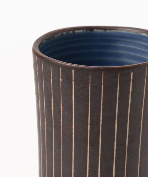 鷹デザイン 漆器 花瓶 黒金