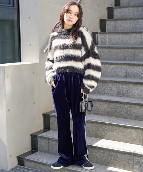 WEGO（ウィゴー）の「WEGO/ファータッチボーダーショートプルオーバー（ニット/セーター・レディース・ブラック/グリーン/サックスブルー・FREE）」の4枚目の写真