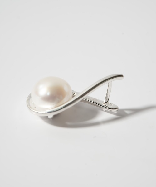 Ops.（オプス）の「パールピアス ドロップピアス 金属アレルギー対応【Afrizo-fyra アフリジオ・フィーラ】（ピアス（両耳用）・レディース・シルバー/イエローゴールド・ONE SIZE）」の12枚目の写真