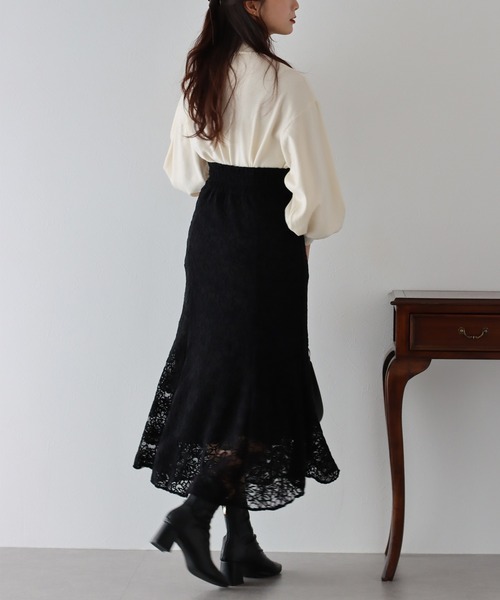 BLUEEAST（ブルーイースト）の「起毛フラワーレースマーメイドスカート（スカート・レディース・チャコールグレー/ブラック/モカ・LARGE/MEDIUM）」の6枚目の写真