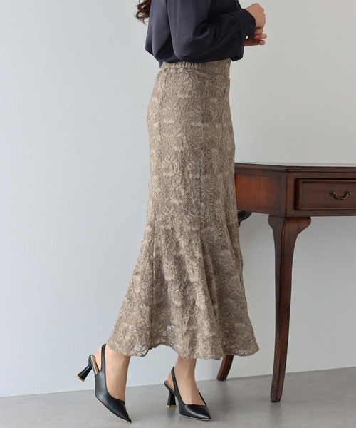 BLUEEAST（ブルーイースト）の「起毛フラワーレースマーメイドスカート（スカート・レディース・チャコールグレー/ブラック/モカ・LARGE/MEDIUM）」の10枚目の写真