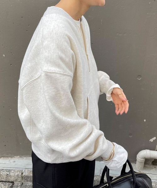 fredy emue（フレディエミュ）の「ショート丈ハーフジップスウェット（スウェット・レディース・ネイビー/チャコールグレー/アイボリー・38）」の8枚目の写真