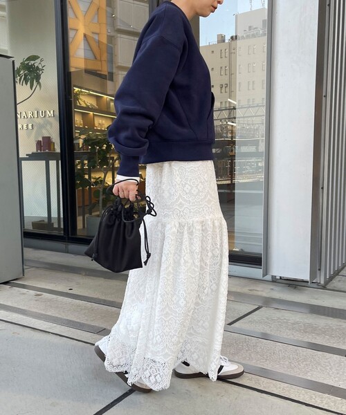 fredy emue（フレディエミュ）の「ショート丈ハーフジップスウェット（スウェット・レディース・ネイビー/チャコールグレー/アイボリー・38）」の15枚目の写真