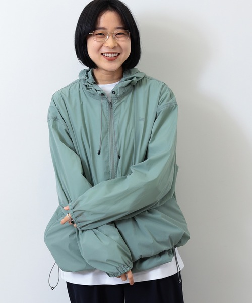 BEAMS(ビームス)の「BEAMS / ハーフジップ テック フーディ(ブルゾン・メンズ・ミント/ライトグレー・M/XL/L/S)」の18枚目の写真