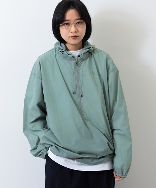 BEAMS(ビームス)の「BEAMS / ハーフジップ テック フーディ(ブルゾン・メンズ・ミント/ライトグレー・M/XL/L/S)」の17枚目の写真