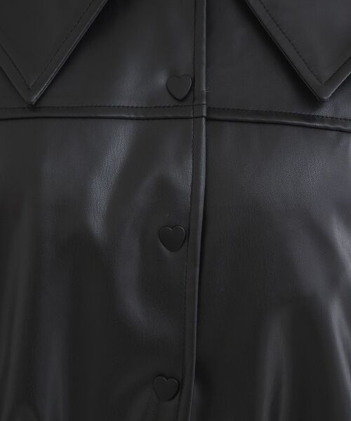 ems excite(エムズエキサイト)の「ハート釦FレザーBZ(ブルゾン・レディース・ライトベージュ/ブラック・FREE)」の20枚目の写真