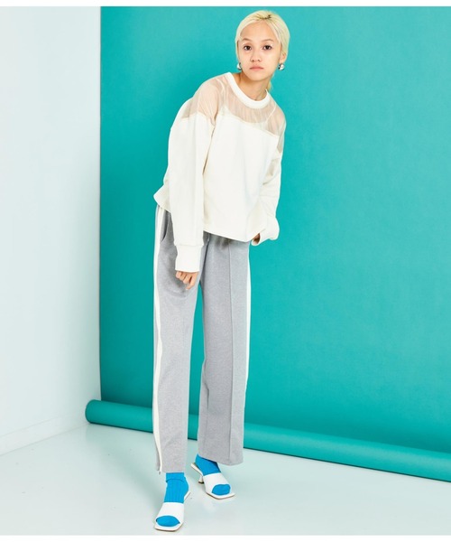 Settimissimo（セッティミッシモ）の「裏毛オーガンジ切替スウェット（スウェット・レディース・ブラック/アイボリー・FREE）」の8枚目の写真