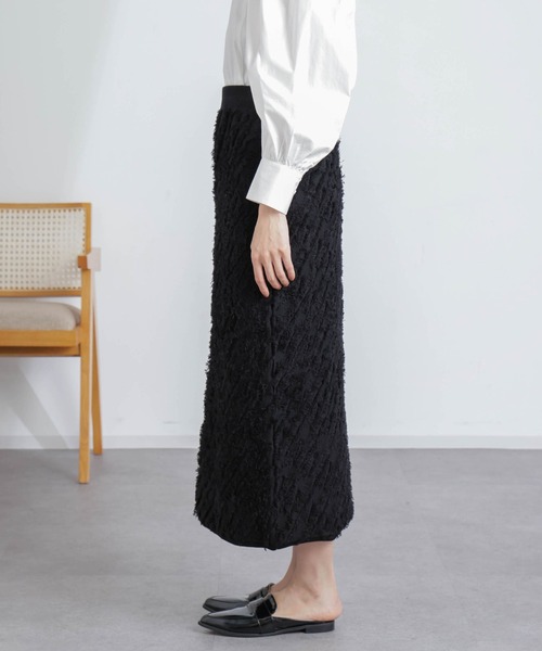 NANO universe（ナノユニバース）の「フリンジニットスカート(セットアップ可)（スカート・レディース・ブラック/オフホワイト・S/M）」の18枚目の写真