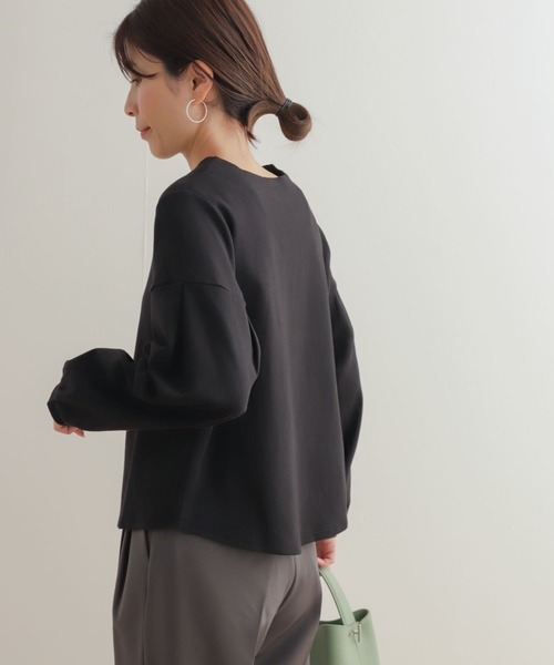 URBAN RESEARCH DOORS（アーバンリサーチドアーズ）の「コットンポンチタックスリーブプルオーバー（Tシャツ/カットソー・レディース・オフホワイト/ブラック/ミント・MEDIUM）」の18枚目の写真