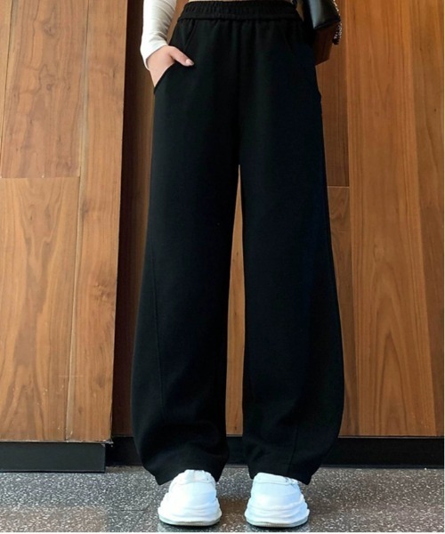 AMELY(エミリー)の「裏起毛ワイドパンツ(スウェットパンツ・レディース・グレー/ブラック/ブラウン・M/S/L)」の2枚目の写真