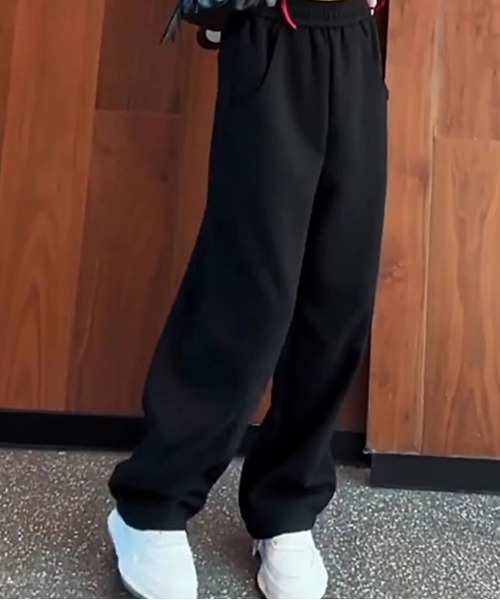 AMELY(エミリー)の「裏起毛ワイドパンツ(スウェットパンツ・レディース・グレー/ブラック/ブラウン・M/S/L)」の4枚目の写真