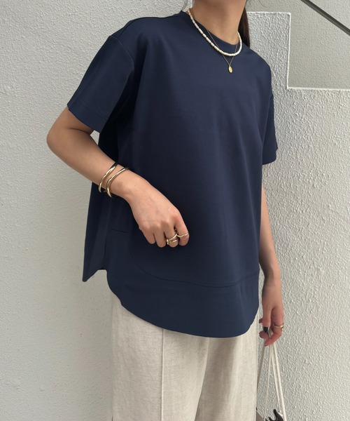 COLLAGE GALLARDAGALANTE(コラージュガリャルダガランテ)の「裾切替半袖Tシャツ(Tシャツ/カットソー・レディース・オフホワイト/ブラック/サックスブルー/ピンク/ネイビー/オレンジ/ライトグレー・FREE)」の5枚目の写真