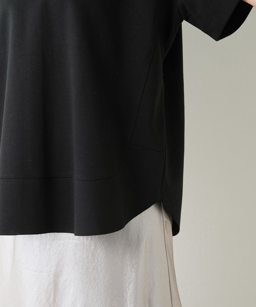 COLLAGE GALLARDAGALANTE(コラージュガリャルダガランテ)の「裾切替半袖Tシャツ(Tシャツ/カットソー・レディース・オフホワイト/ブラック/サックスブルー/ピンク/ネイビー/オレンジ/ライトグレー・FREE)」の11枚目の写真