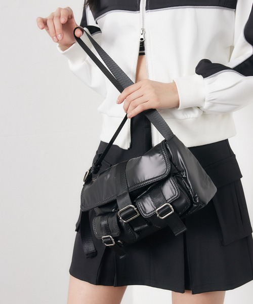 ENVYM（アンビー）の「ナイロンポケットミニバッグ（ショルダーバッグ・レディース・ブラック/シルバー・FREE）」の18枚目の写真