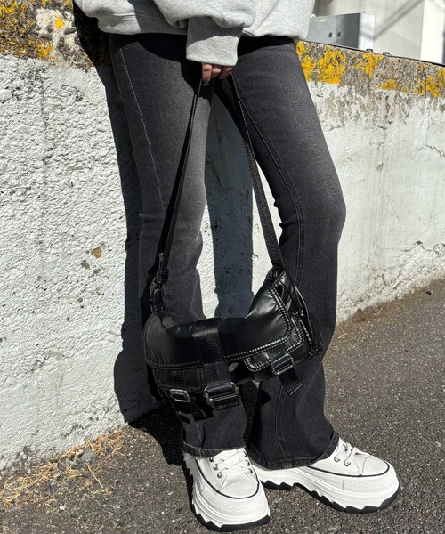 ENVYM（アンビー）の「ナイロンポケットミニバッグ（ショルダーバッグ・レディース・ブラック/シルバー・FREE）」の13枚目の写真